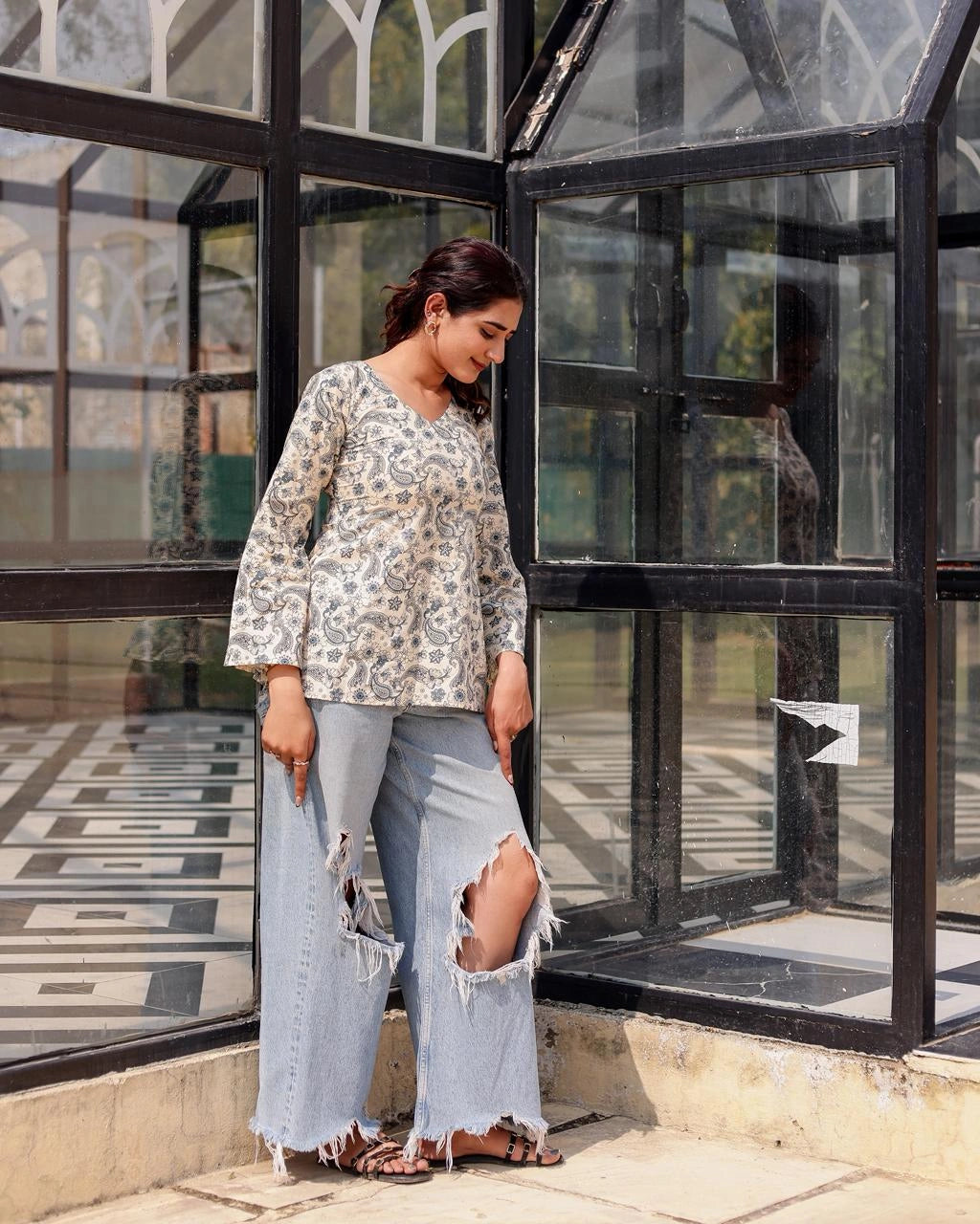 Mehar deep back kurti