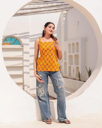 Haniya deep back kurti