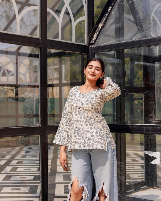 Mehar deep back kurti