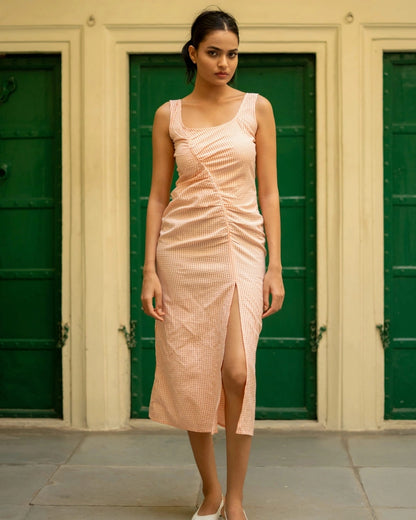 Peach Bellini – Peach Gingham Ruched Midi Dress